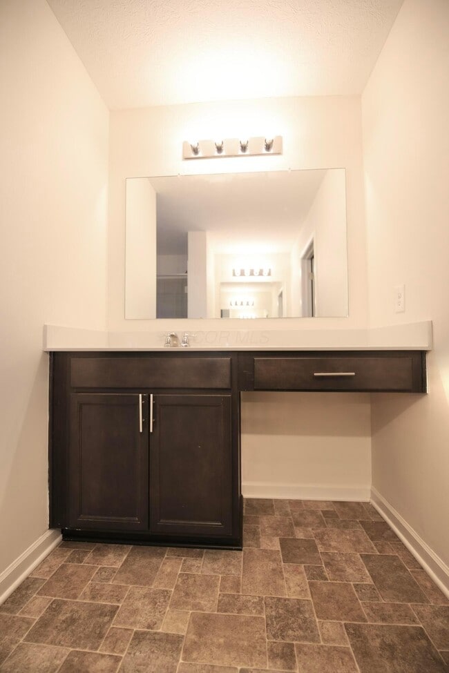 Building Photo - 216 Old Bay Dr