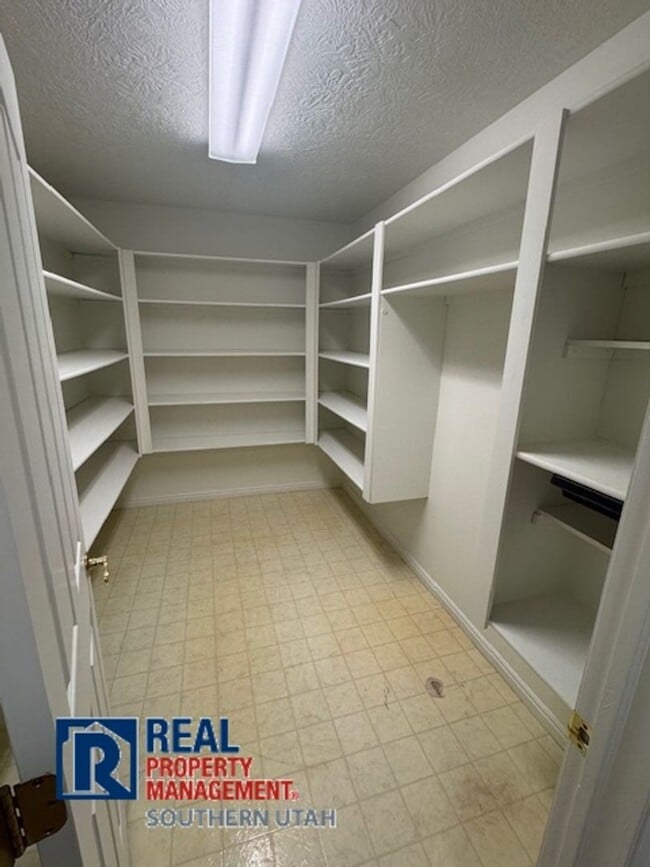 Building Photo - Hurricane Home on Large Lot