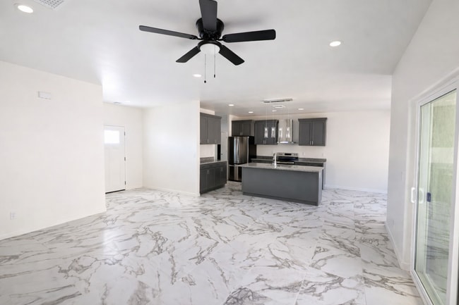 Building Photo - 115 Via Finlandia