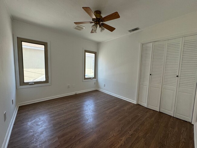 Building Photo - Charming Spanish-Style Home with a lot of Natural Light