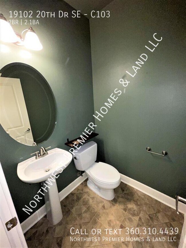 Building Photo - Silver Creek Crossing Condo