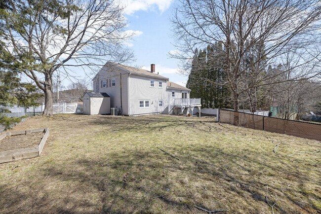 Building Photo - 160 Ravenswood Rd