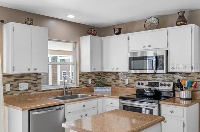 Building Photo - 2301 Millcreek Ct