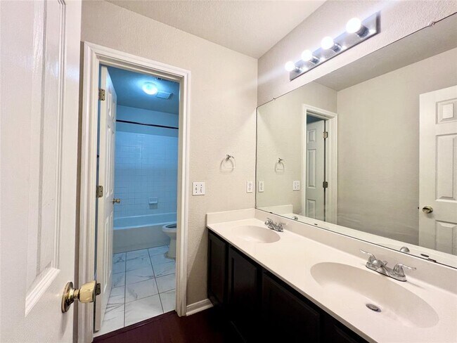 Building Photo - 16713 Marsala Springs Dr