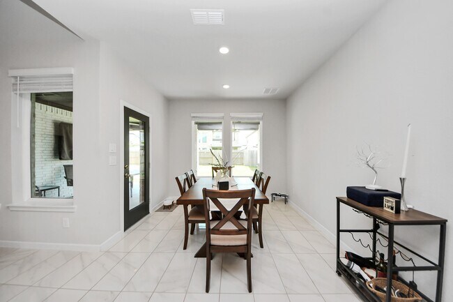 Building Photo - 21638 Laggan Clf Ln