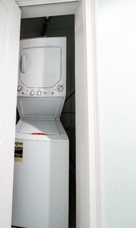 Building Photo - 19 Academy Dr