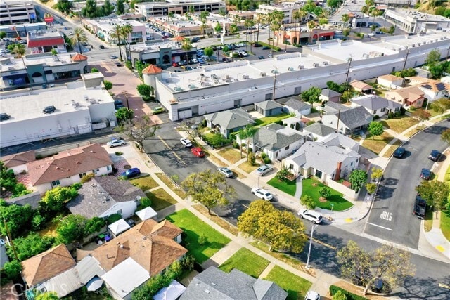 Building Photo - 628 W Floral Dr