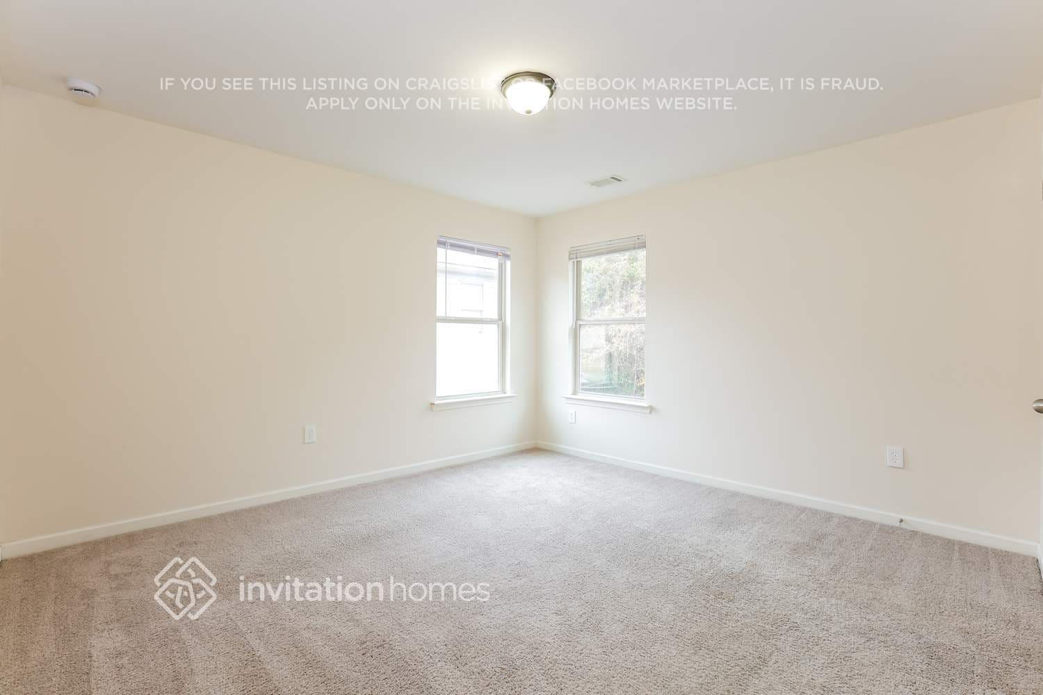 Building Photo - 2070 Stonebrook Dr