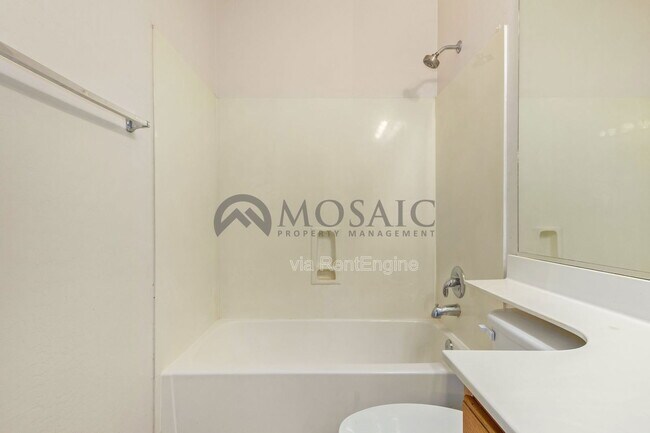 Building Photo - 3018 S 102nd Ln