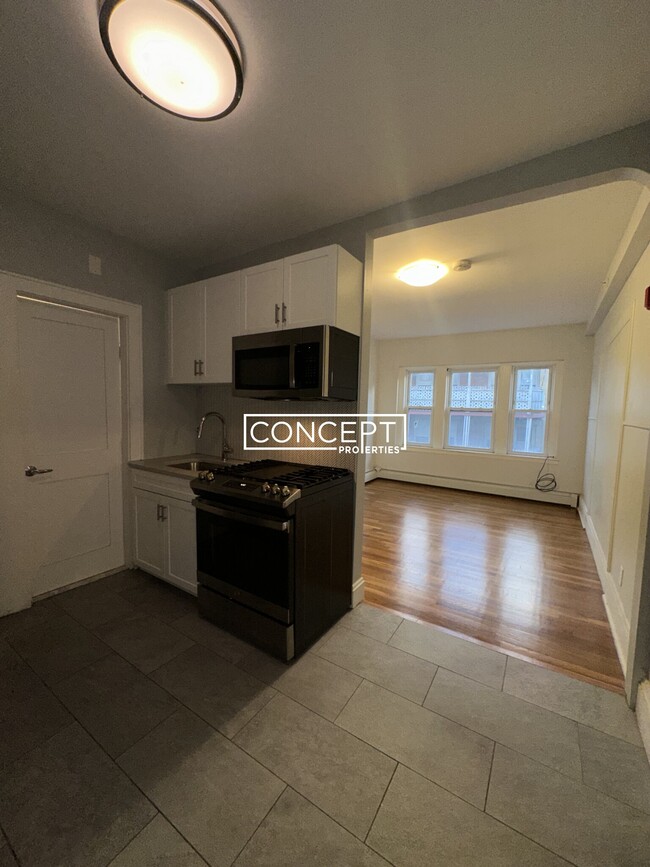 Building Photo - 233 Lafayette St