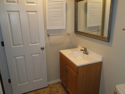 Building Photo - 6930 Birdie Ln