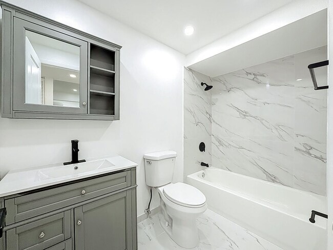 Building Photo - Beautiful 2 bedroom 2 bath Condo in Boca Raton, close to FAU