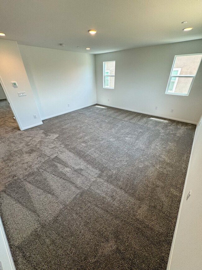 Building Photo - 32737 Dahl Jr. Ln