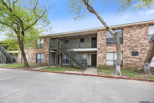 Building Photo - 1724 S Brightside View Dr