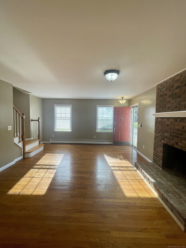 Building Photo - 72 Kingfisher Cir