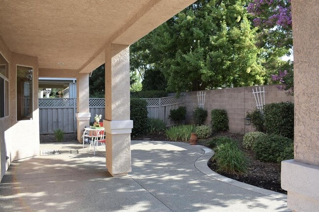 Building Photo - Two Bedroom Home for Rent in Sun City Roseville