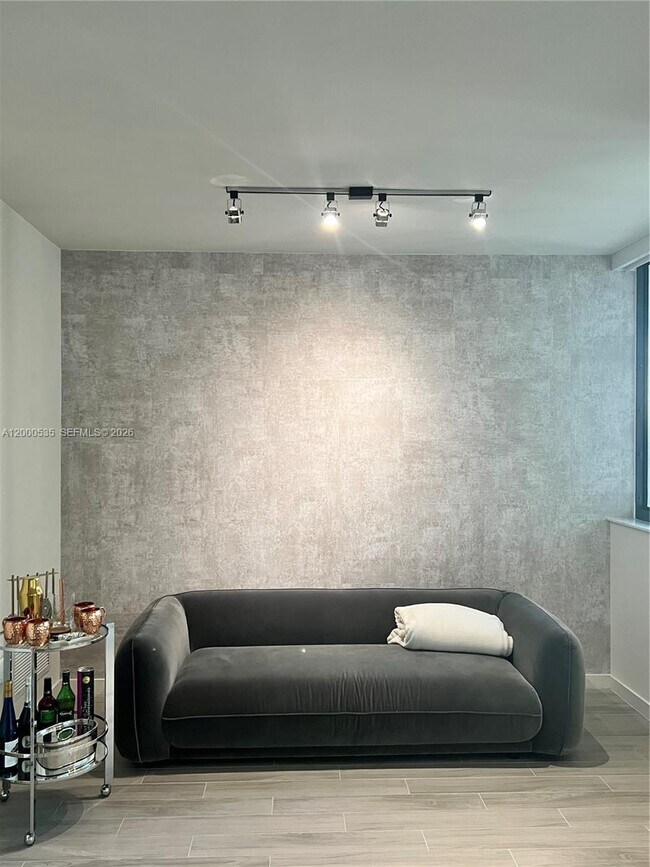 Building Photo - 999 SW 1st St