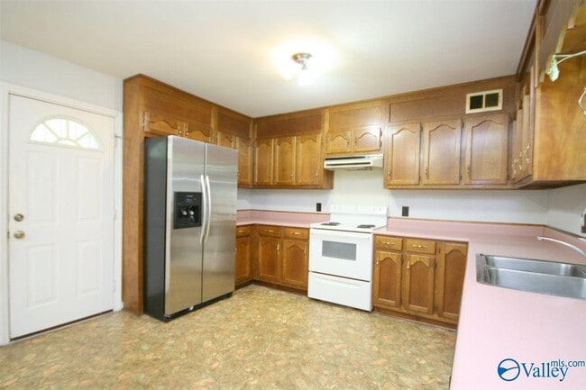 Building Photo - 2803 Mallory Ave NW