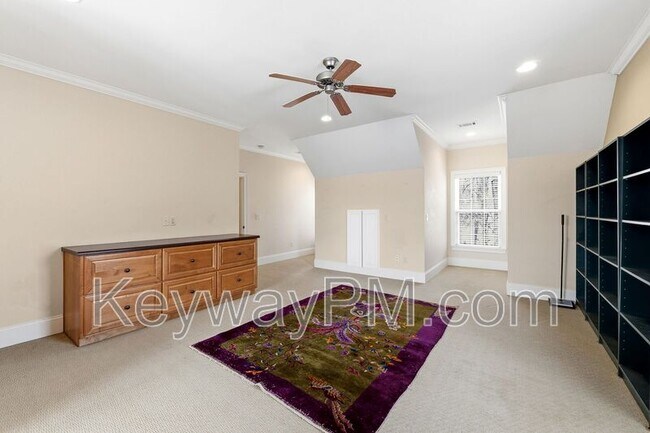 Building Photo - 529 John Fox Run