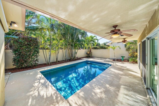 Building Photo - 118 Knoll Way