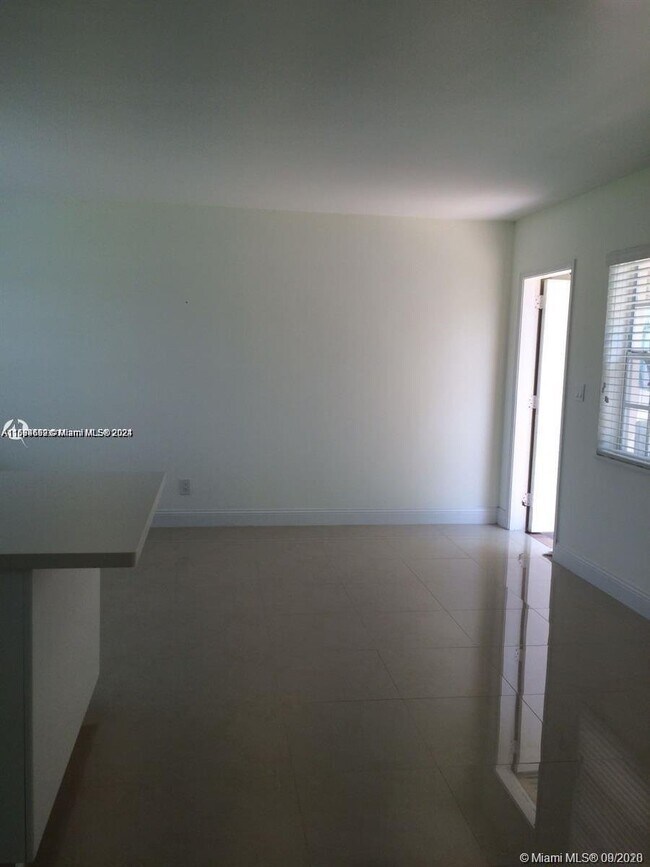 Building Photo - 2031 Jackson Street Apt #2, Hollywood, FL ...