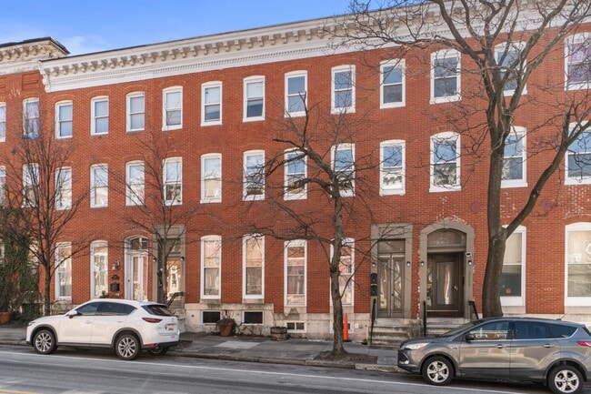 Building Photo - 2027 E Baltimore St