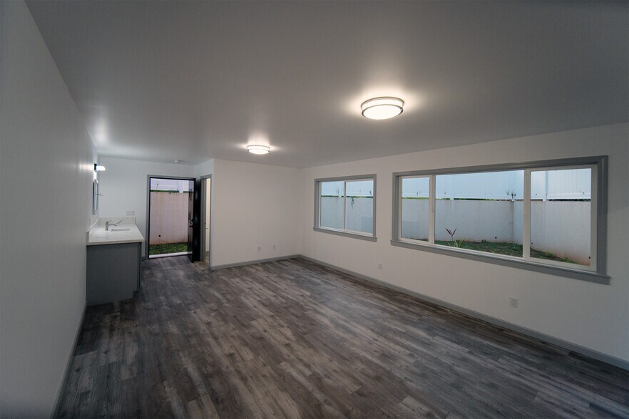 Building Photo - 418 Halemaumau St