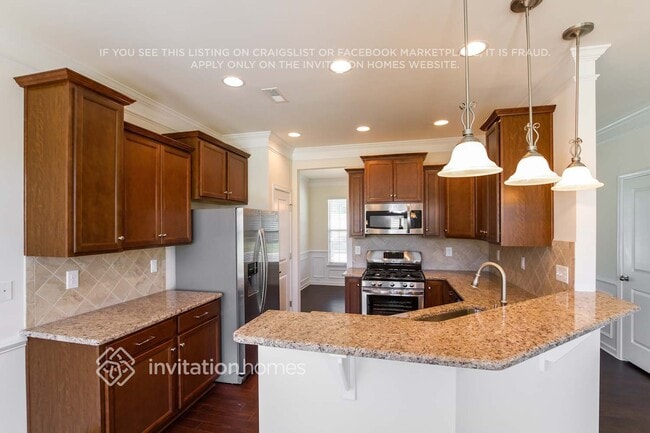 Building Photo - 457 Augustus Lane