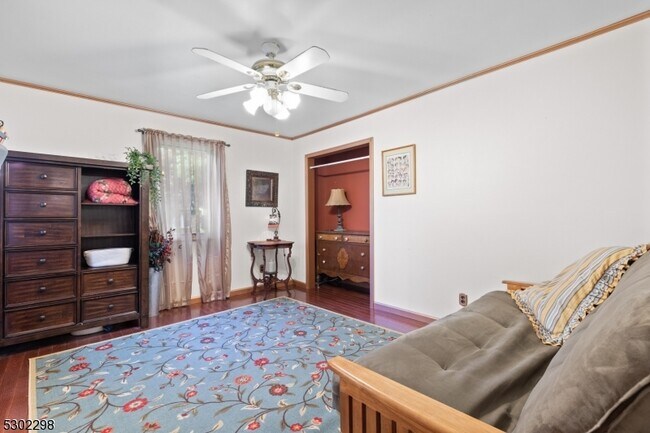 Building Photo - 31 Oliver Pl