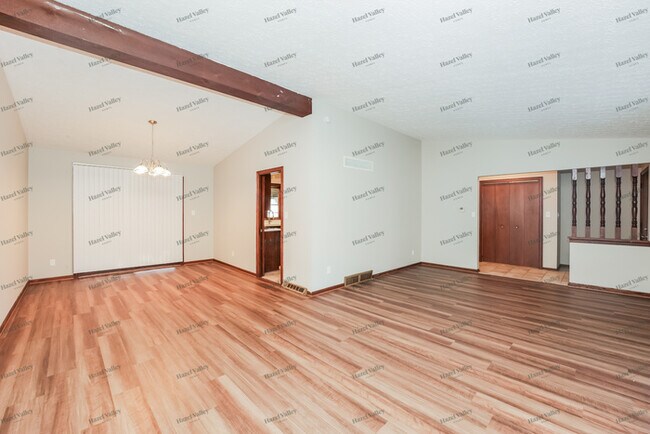 Building Photo - 4331 Provens Dr