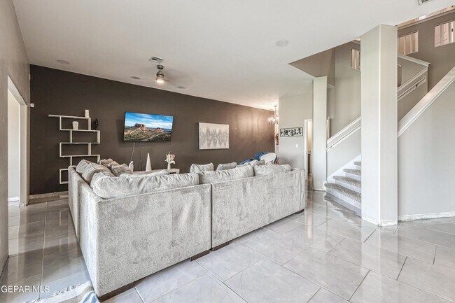 Building Photo - 2375 Enchanted Peaks