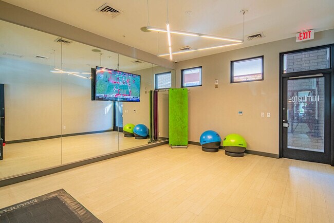 Building Photo - 1016 N 3rd St