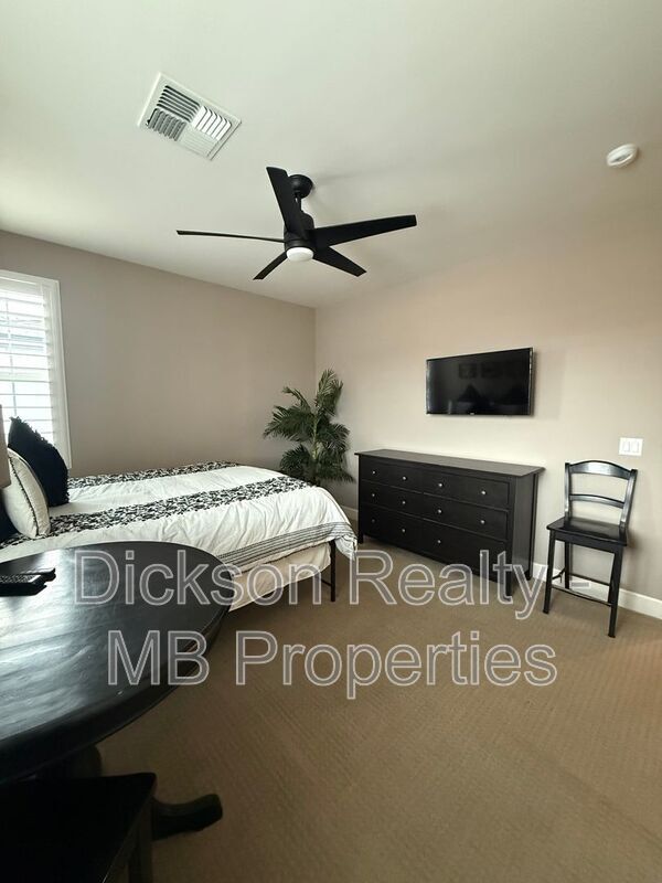 Building Photo - 3325 Show Jumper Ln