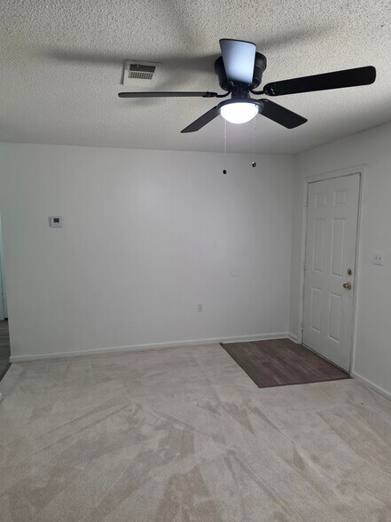 Building Photo - 6281 Ferguson Dr