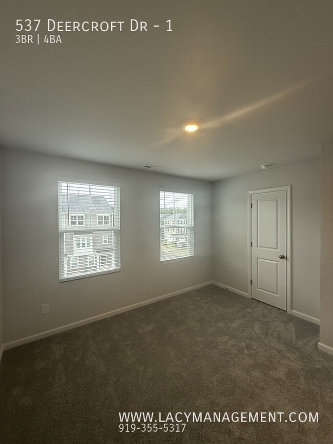 Building Photo - 537 Deercroft Dr