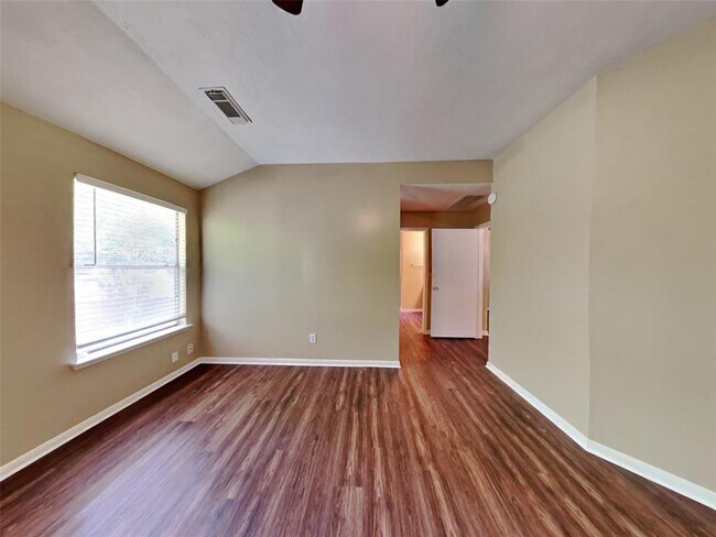 Building Photo - 3726 Liles Ln