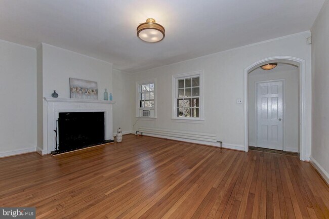 Building Photo - 1518 44th St NW