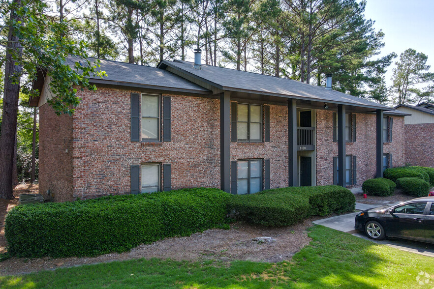 Building Photo - The Meadows Apartments