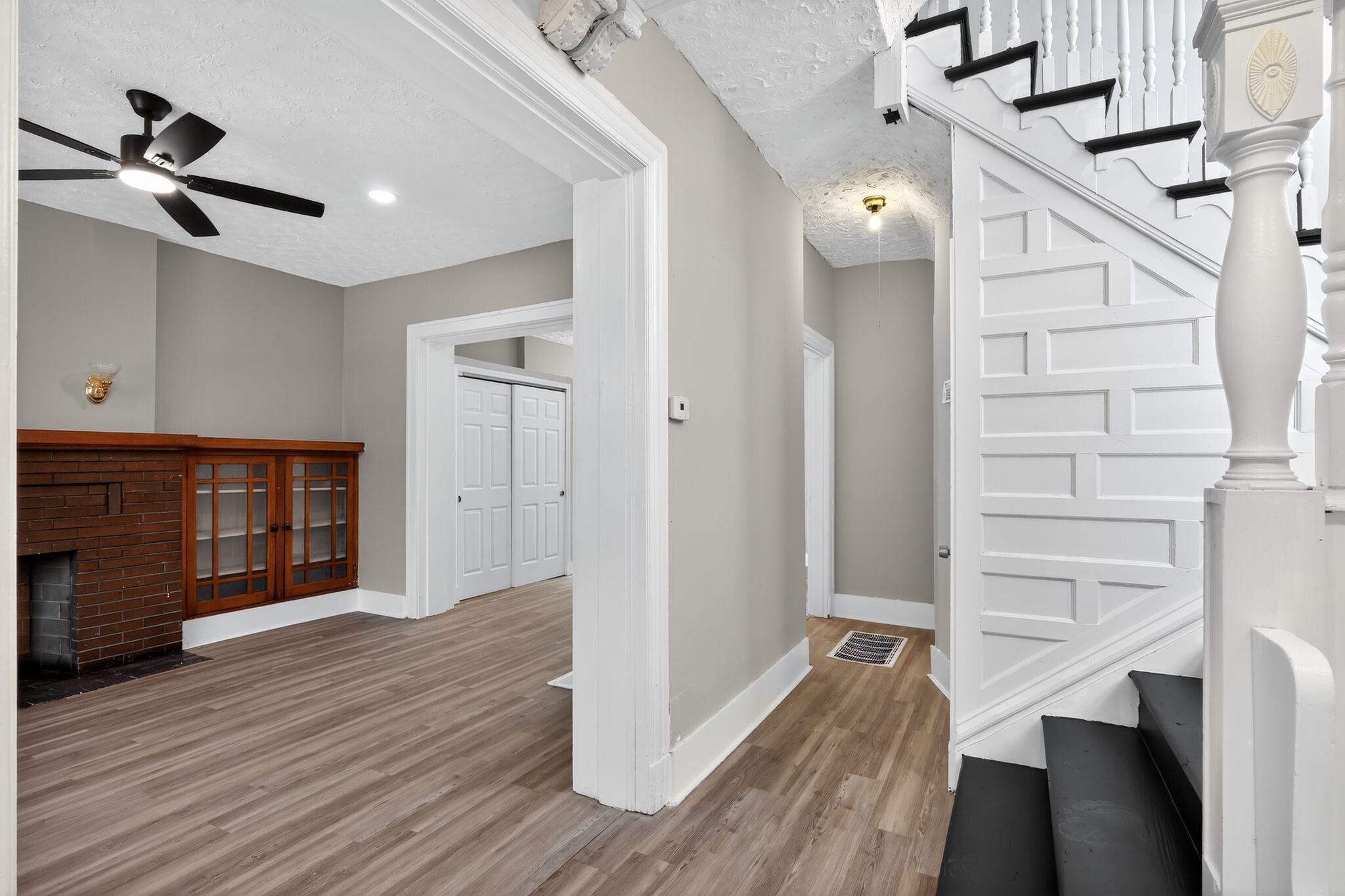 Building Photo - 4152 Delmar Blvd