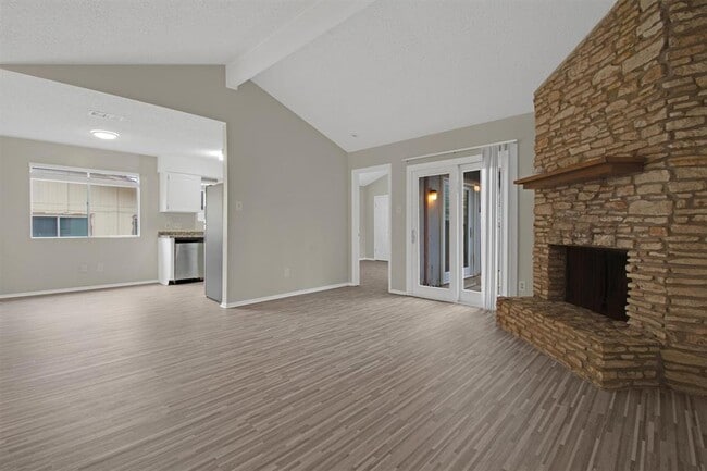 Building Photo - 6305 Emerald Forest Dr