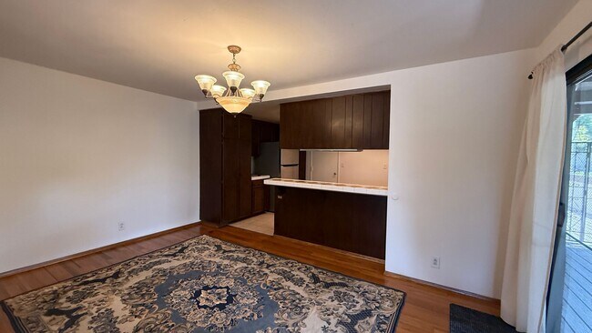 Building Photo - Spacious Townhouse For Rent at Montezuma T...