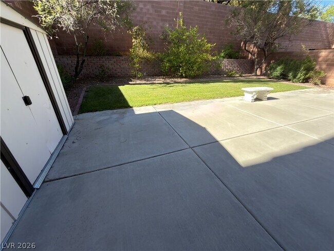 Building Photo - 583 Lacabana Beach Dr