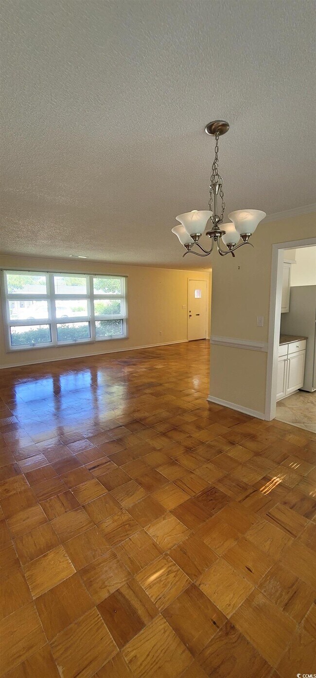 Building Photo - 609 Hibiscus Ave