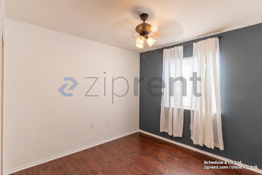 Building Photo - 1705 Anise Dr