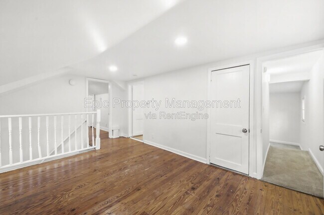 Building Photo - 224 Stratford Rd