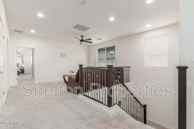 Building Photo - 1310 N Zane Dr