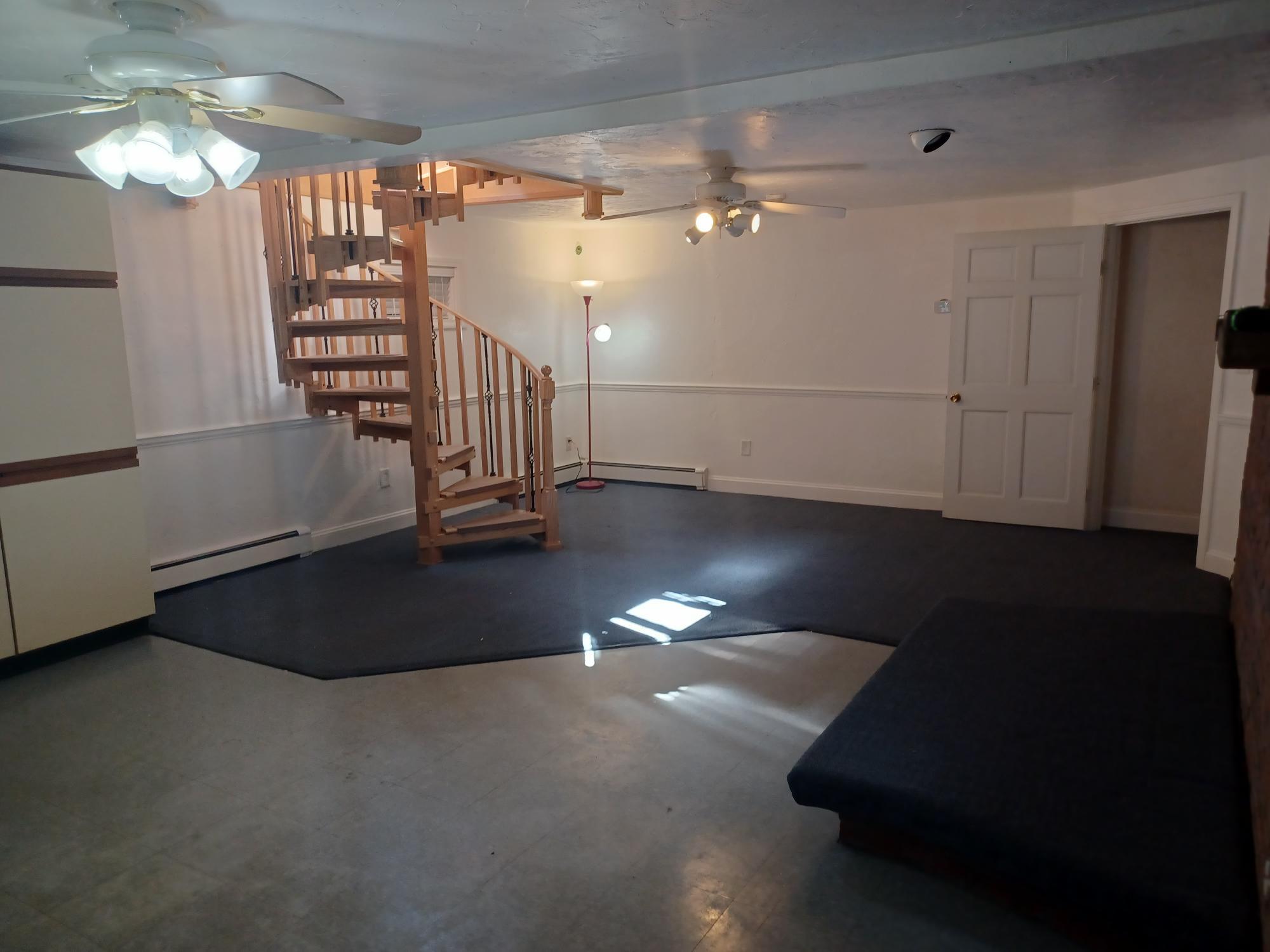 Finished Basement - 35 Danny Rd