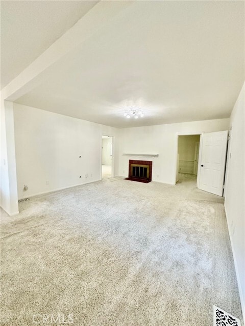 Building Photo - 2255 E Chevy Chase Dr