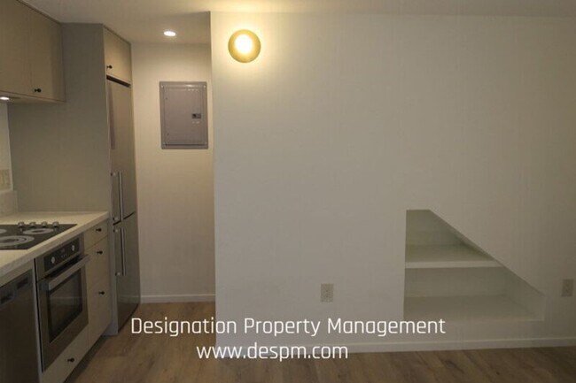 Building Photo - 3181 Verdugo Pl