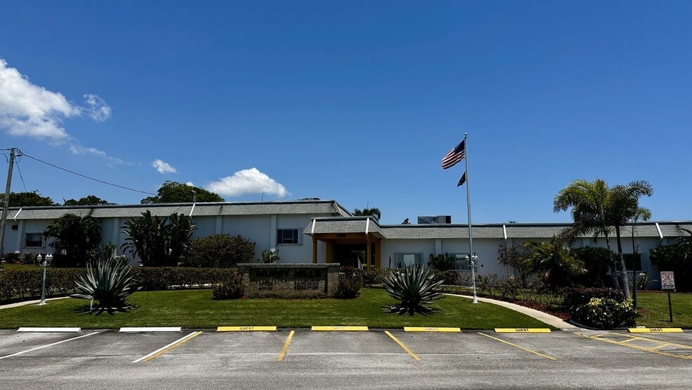 Building Photo - 2960 Cynthia Ln